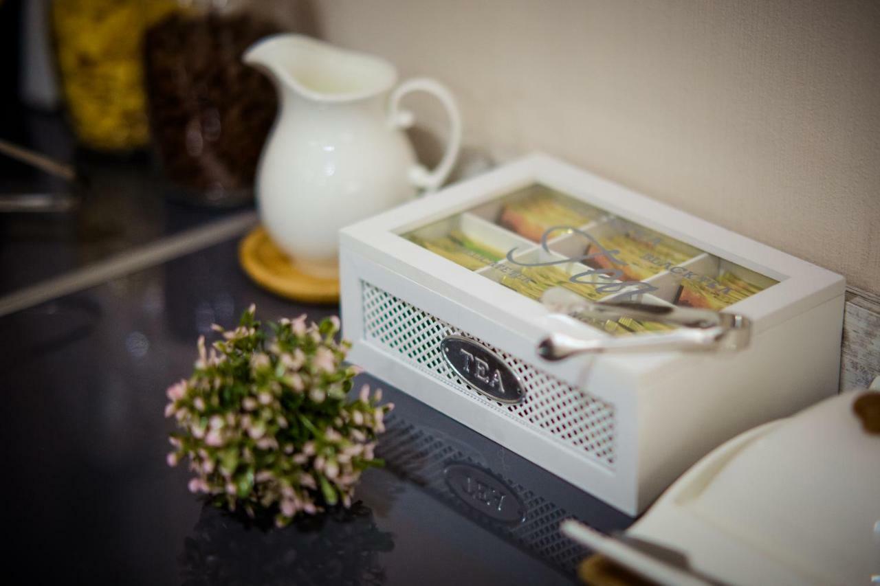 Hotel Comfort ティビリシ エクステリア 写真